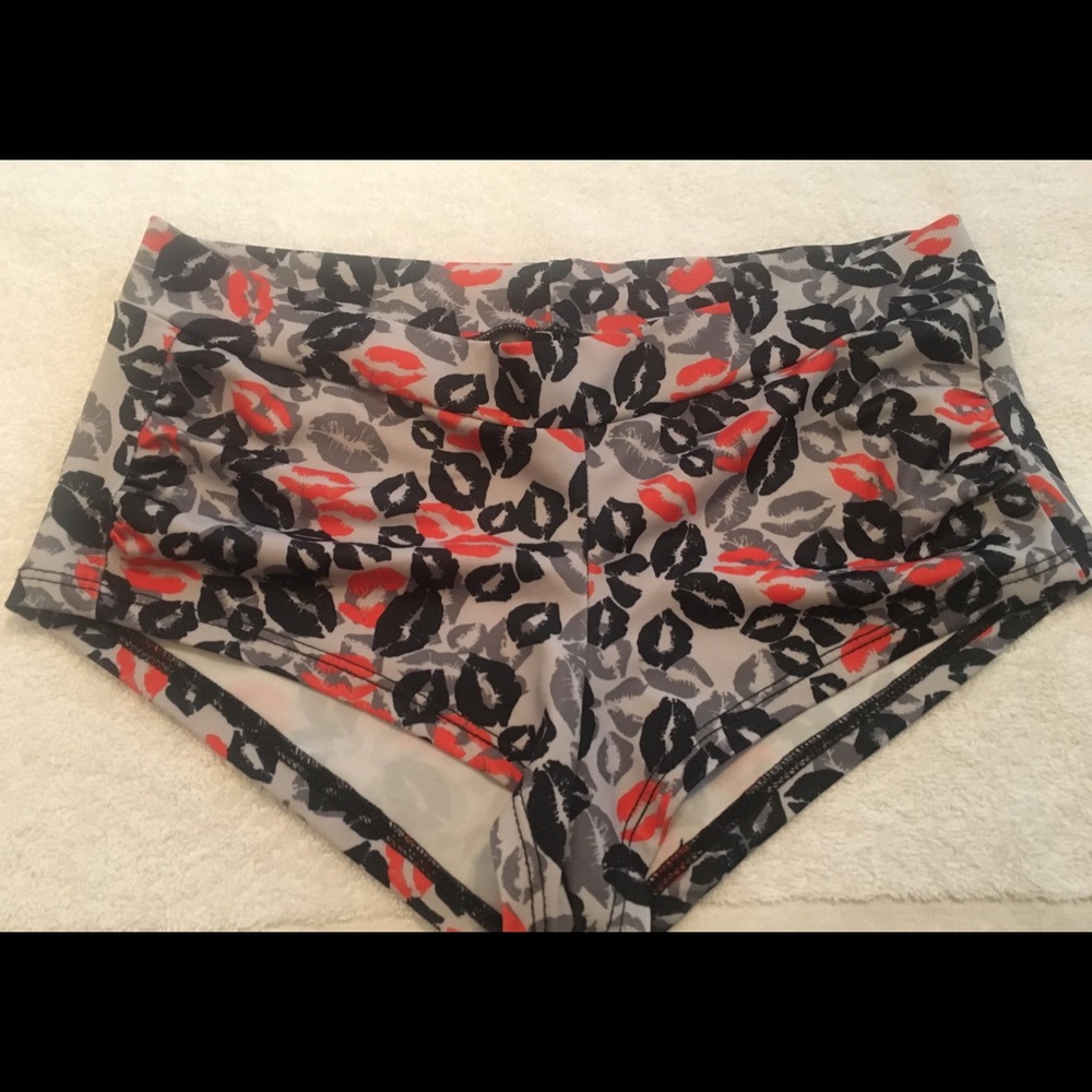 Onzie workout shorts